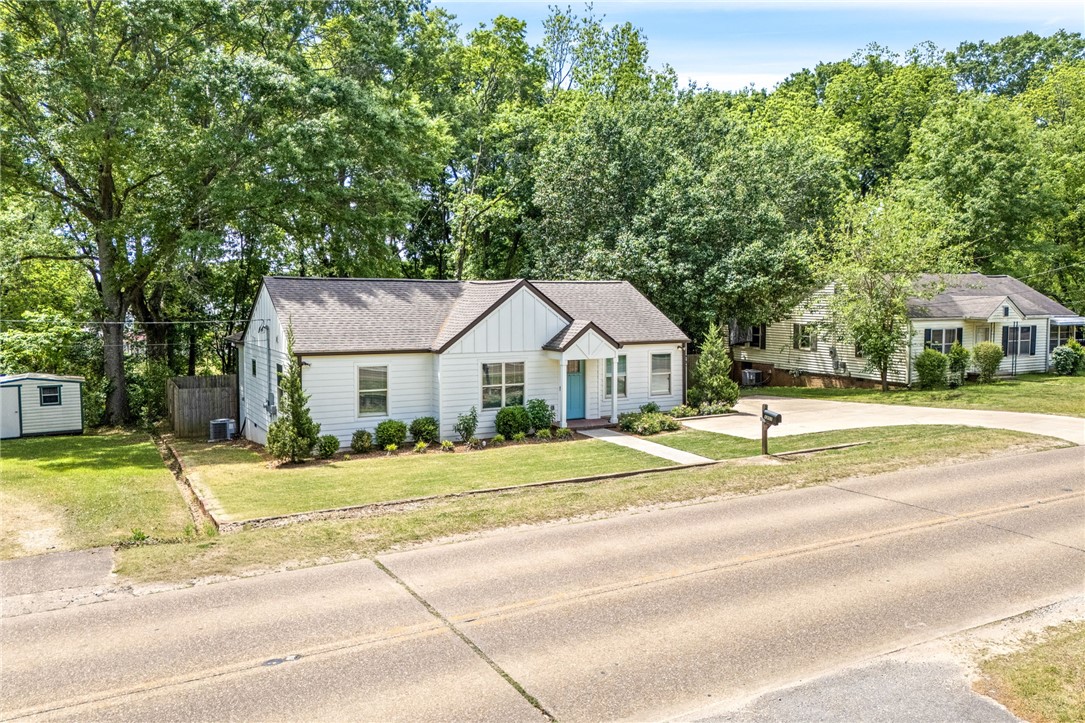 1207 FITZPATRICK Avenue