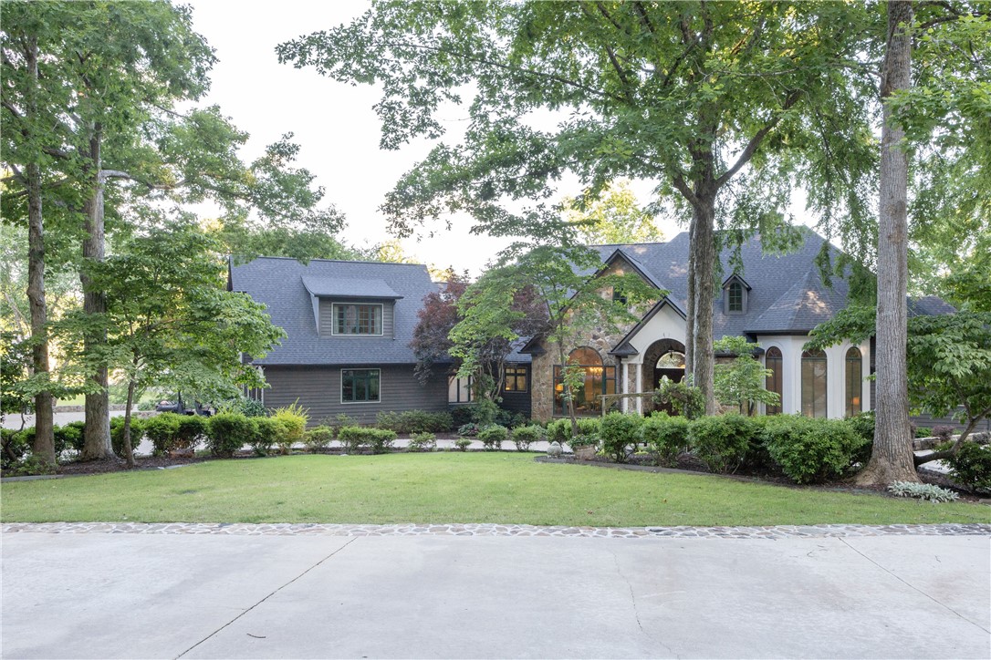 10 LEE ROAD 895