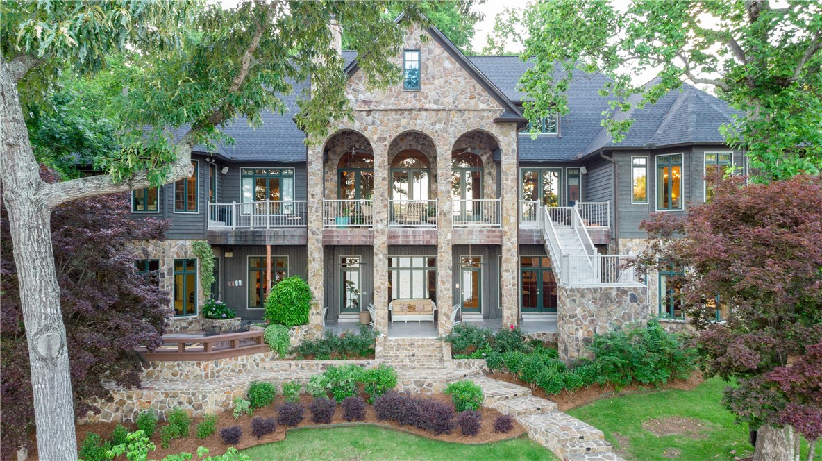 10 LEE ROAD 895