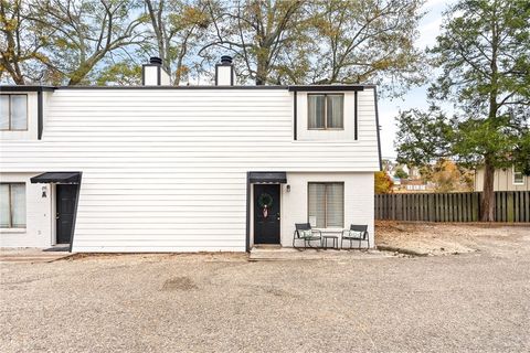 Photo of 315 E GLENN Avenue #B, Auburn, AL 36830 (MLS # 177600)