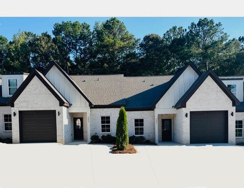 Photo of 1100 ARCADIA Avenue #103, Auburn, AL 36830 (MLS # 179192)