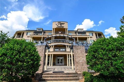 Photo of 430 W GLENN Avenue #420, Auburn, AL 36832 (MLS # 175105)
