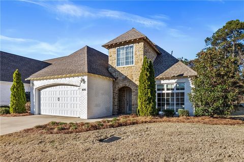 1696 OVERHILL Court Auburn AL 36830