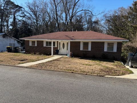 Photo of 704 8TH Avenue, Opelika, AL 36801 (MLS # 178712)