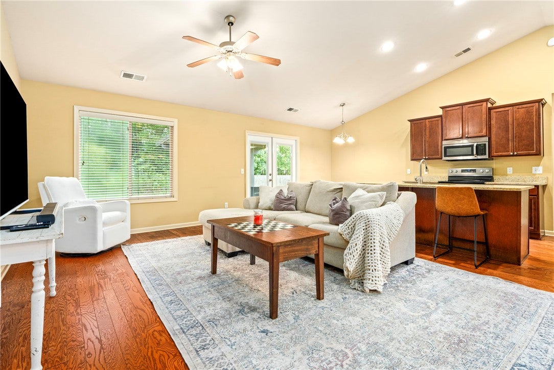 2237 TURNBURY Lane