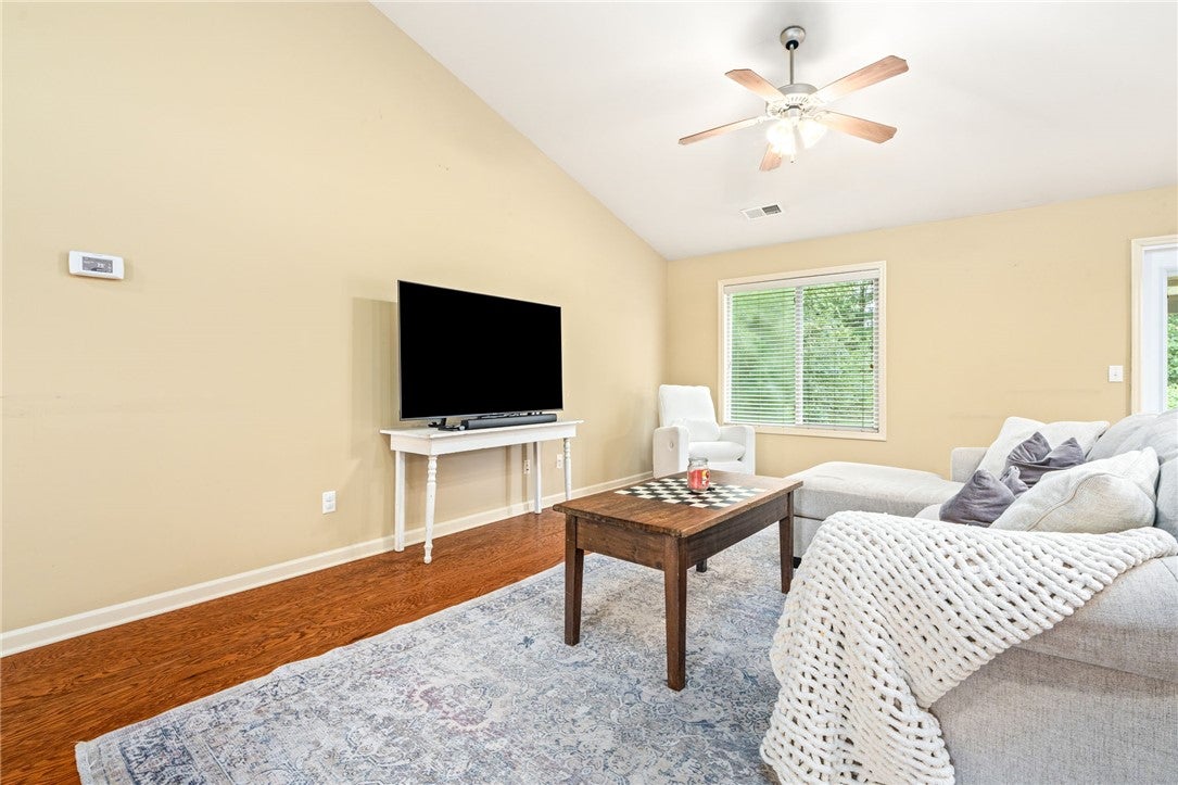 2237 TURNBURY Lane
