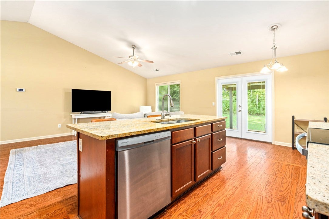 2237 TURNBURY Lane