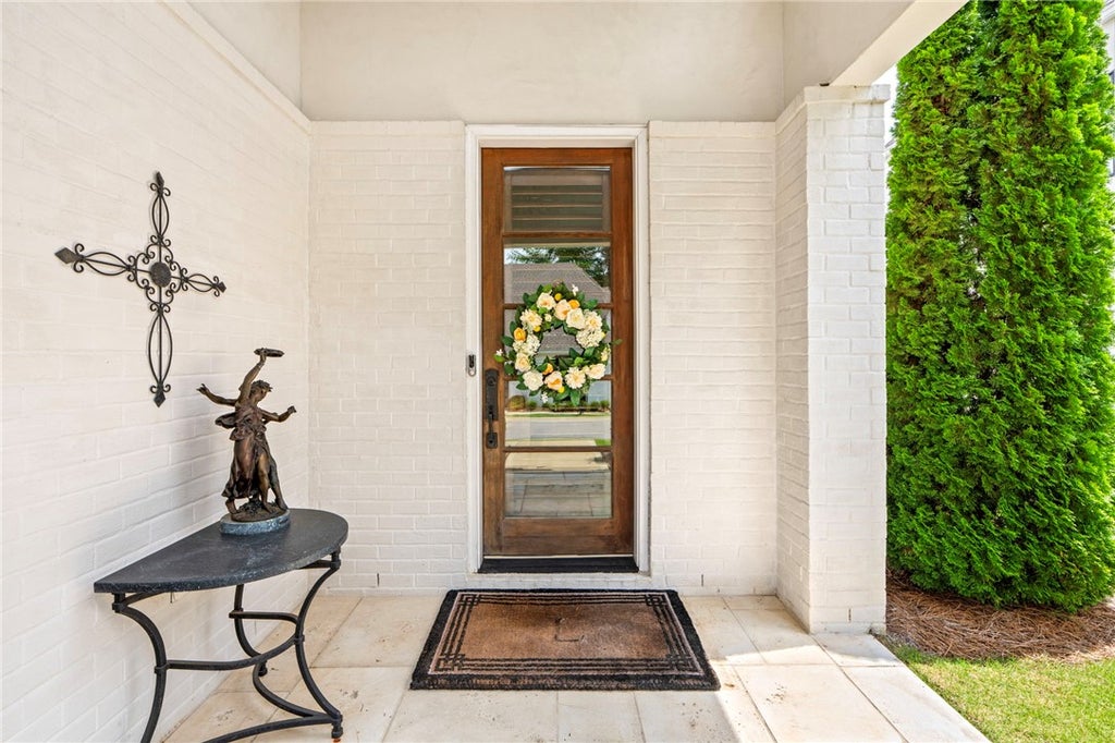 Photo of 2051 MOORES MILL Road #J, Auburn, AL 36830 (MLS # 181963)