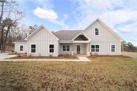 Photo of 1001 LEE ROAD 315, Smiths Station, AL 36877 (MLS # 179770)