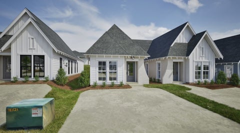 Photo of 1025 HUNTERS Way, Opelika, AL 36801 (MLS # 182776)
