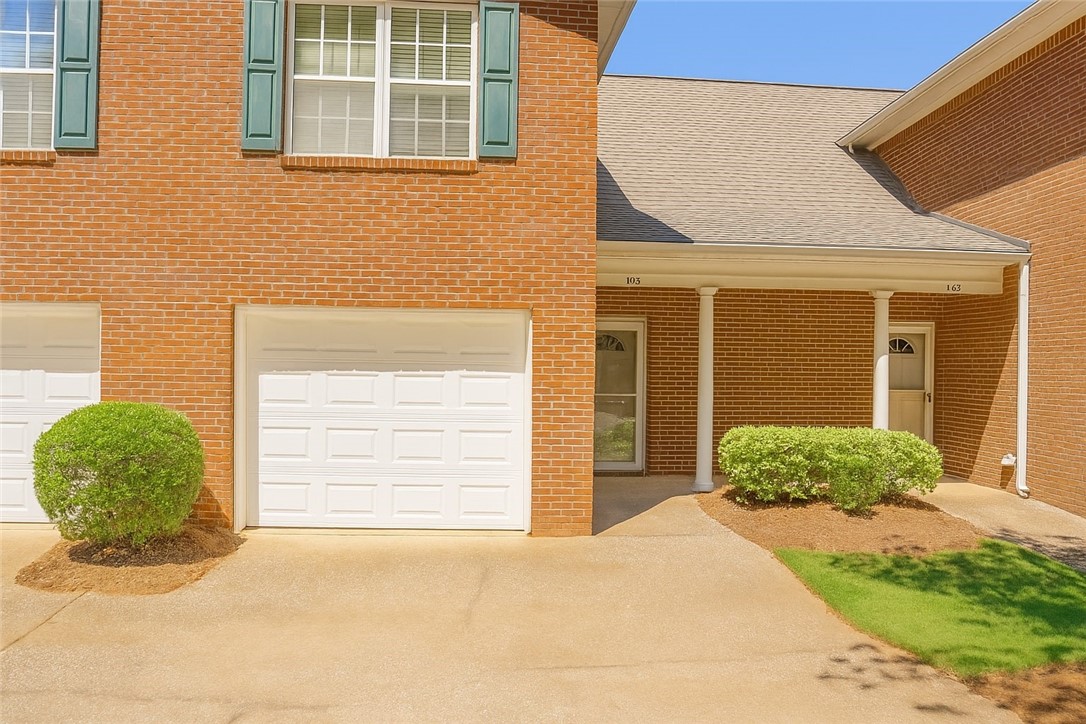 2428 E UNIVERSITY Drive 103