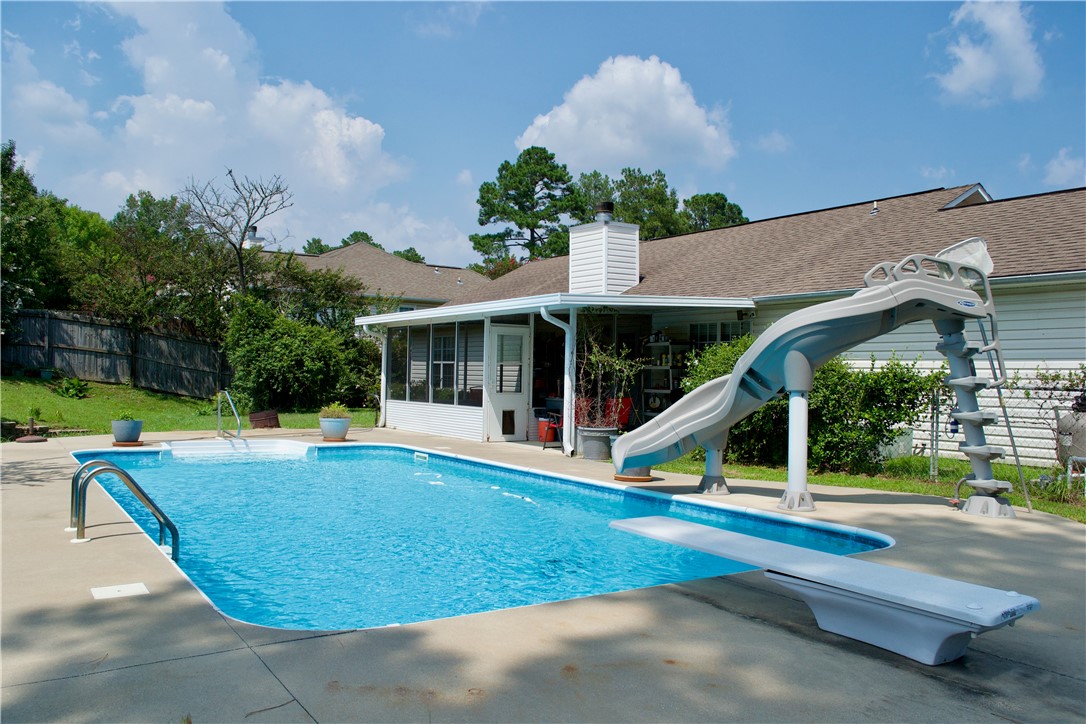 4242 CHESTNUT Court