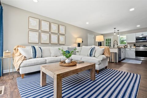 573 HUDSON Terrace Auburn AL 36830