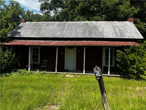 Photo of 619 MARTIN LUTHER KING Drive, Lafayette, AL 36862 (MLS # 181609)