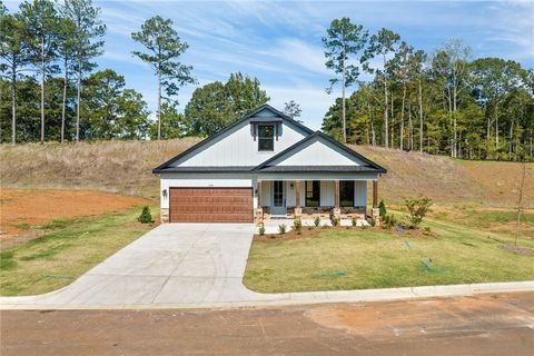 Photo of 133 JANE'S Way, Dadeville, AL 36853 (MLS # 176964)