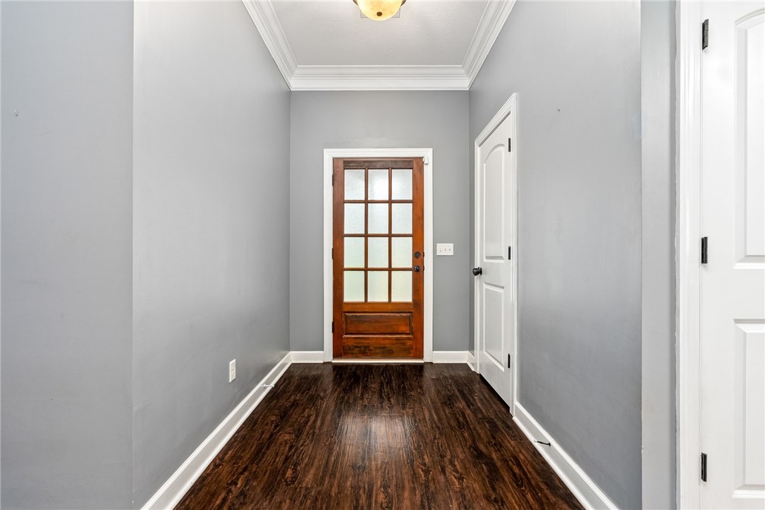 1404 FINCHLEY Court