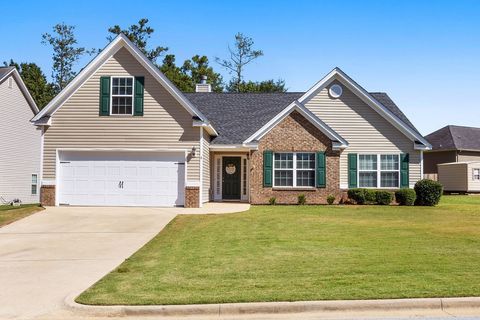 4 CRESTWOOD Court Phenix City AL 36870