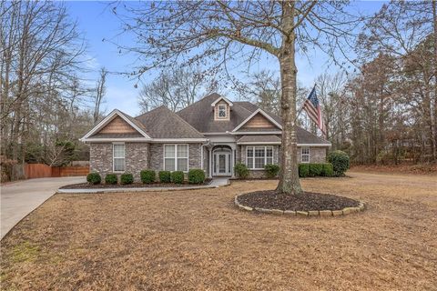 103 TALLYHO Court Auburn AL 36832
