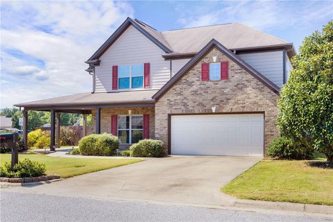 76 LINCOLNSHIRE Lane Phenix City AL 36870