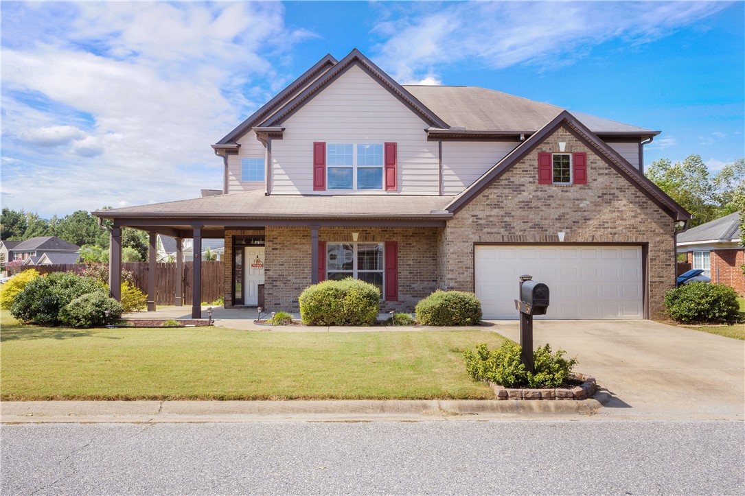 76 LINCOLNSHIRE Lane