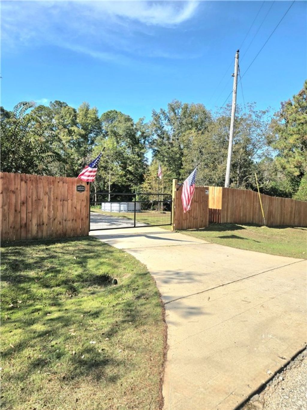 Photo of 374 LEE ROAD 187, Opelika, AL 36801 (MLS # 177390)