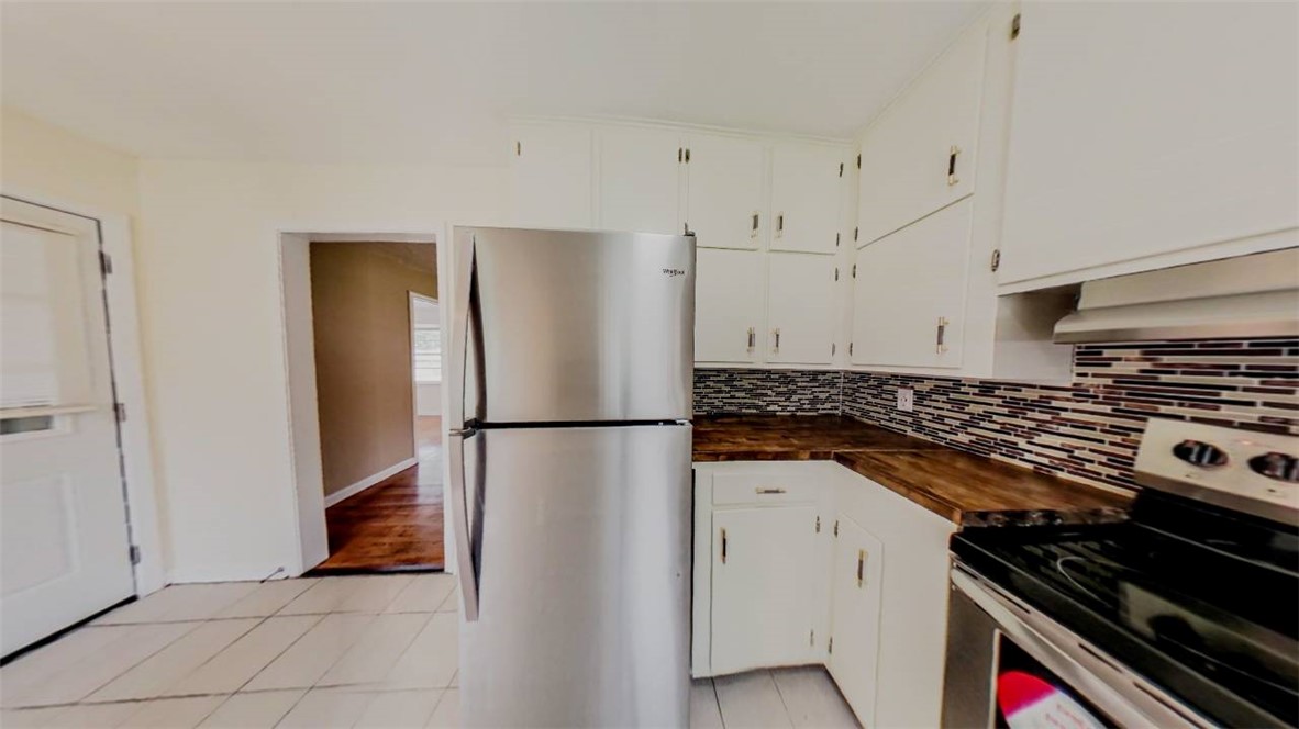 112 N 13TH Avenue