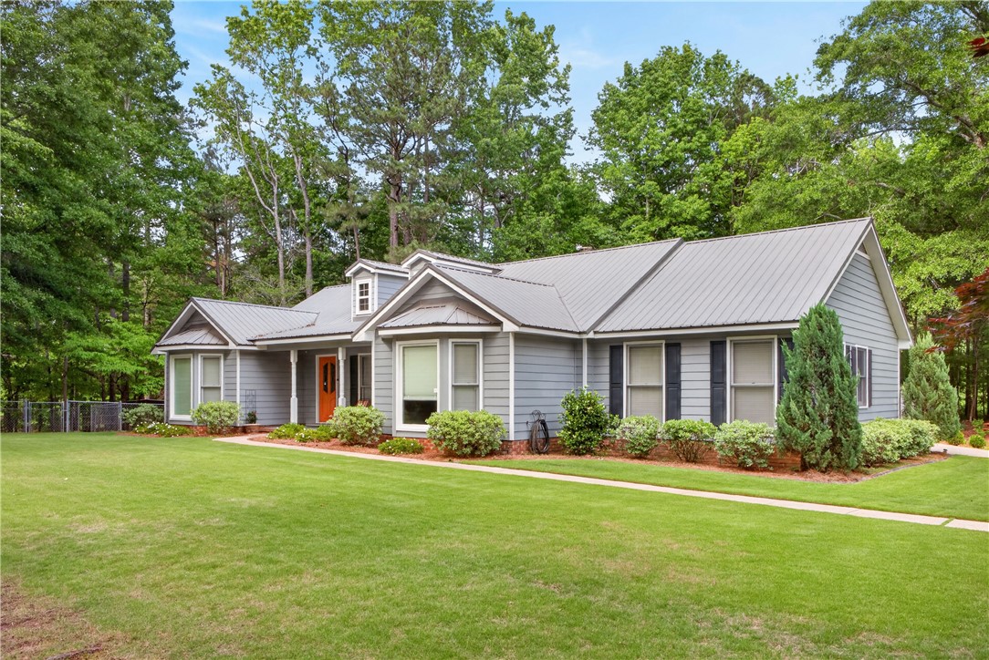 655 LEE ROAD 737