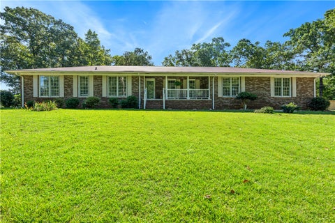 Photo of 5023 VETERANS MEMORIAL Parkway, Lanett, AL 36863 (MLS # 182079)