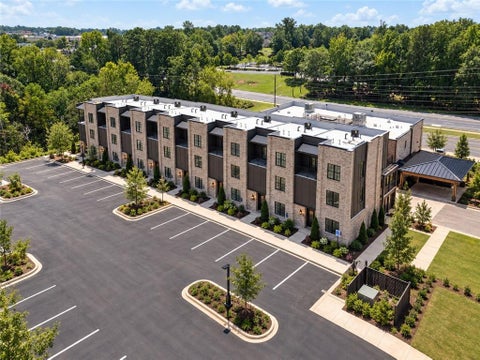 Photo of 1324 VINTAGE Drive, Auburn, AL 36830 (MLS # 182791)