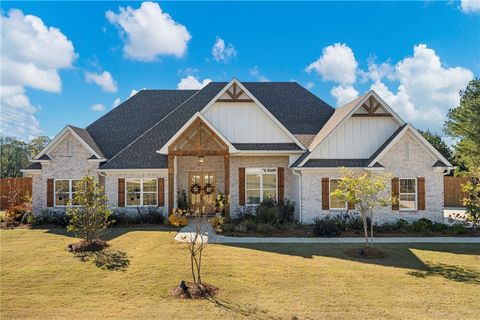 Photo of 3506 Tyler Court, Opelika, AL 36801 (MLS # 177345)