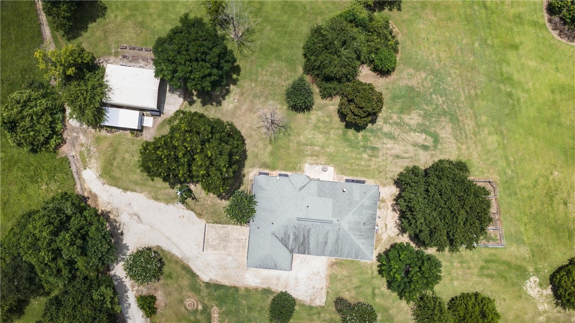 2741 & 2745 LEE ROAD 393