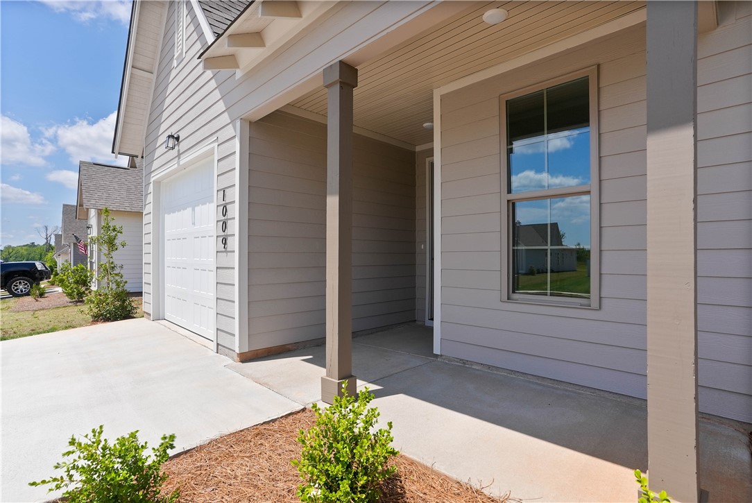 1009 CROSSING Court E