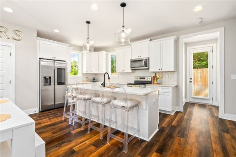 Photo of 1008 ALBERTA Court, Auburn, AL 36832 (MLS # 180744)