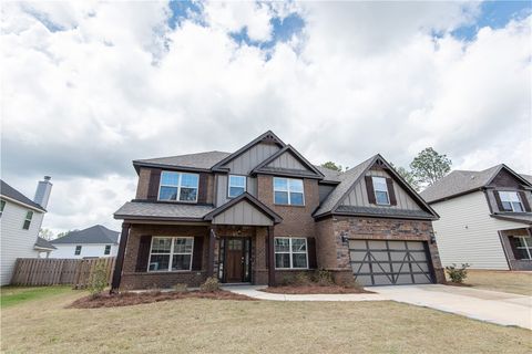 835 W RICHLAND Circle Auburn AL 36832