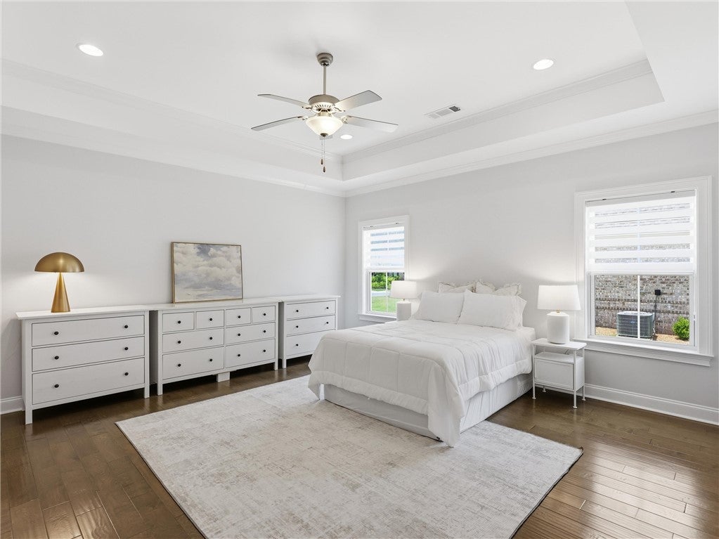 1312 GARRETT Lane
