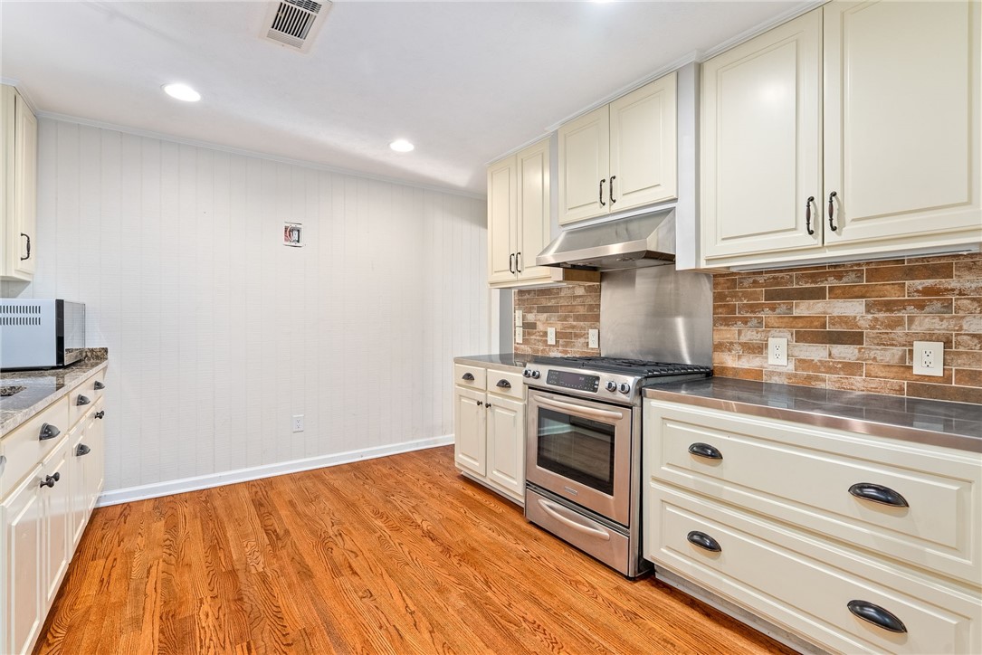 1600 MILLBRANCH Drive