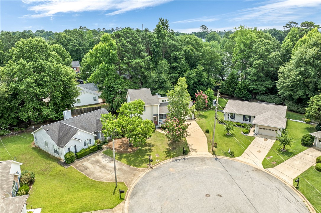 838 ANDREWS Court