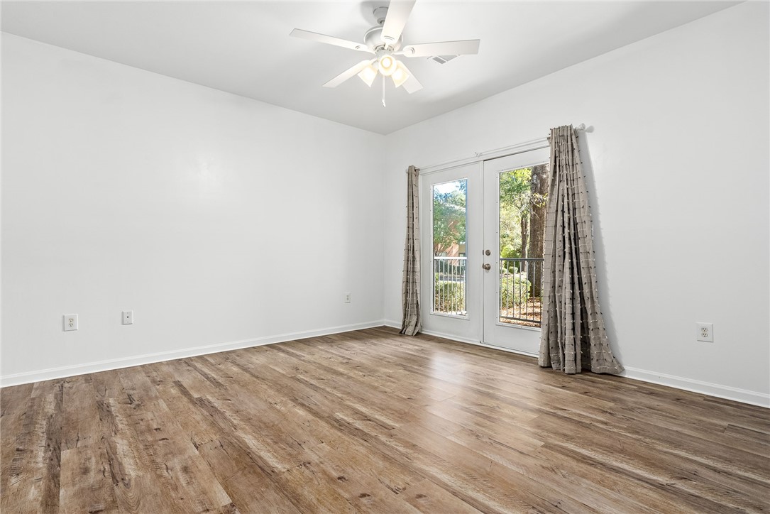 3297 S COLLEGE Street G102