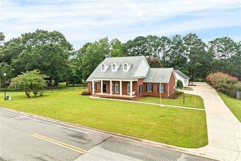 2000 INDIA Road Opelika AL 36801