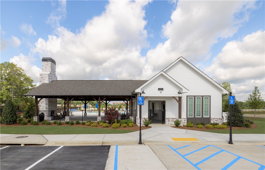 304 TUNDRA SWANN Lane