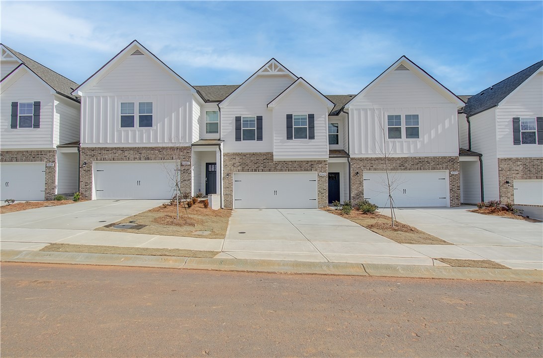 Opelika, Alabama 36804, United States, 3 Bedrooms Bedrooms, ,3 BathroomsBathrooms,Residential,Pending,36009