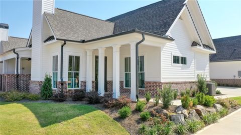 2053 DAWSON CORNER Loop Auburn AL 36832