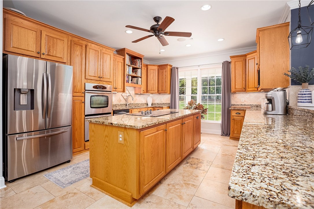 2717 LEE ROAD 166