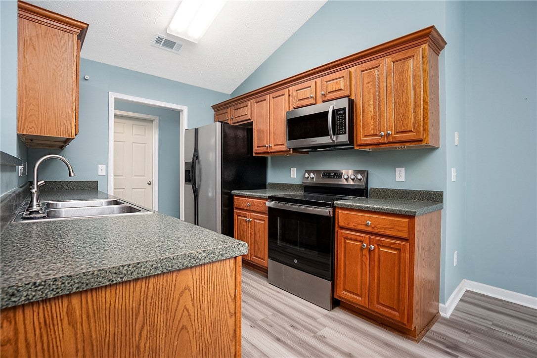 4298 LIVE OAK Drive