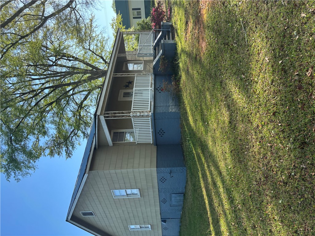 107 WELLINGTON Street