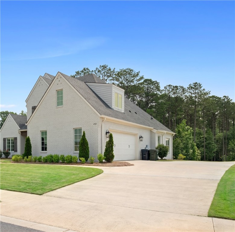 201 BRIDGEWATER Boulevard