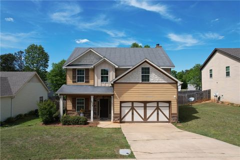 Photo of 1804 FOXFIRE Lane, Opelika, AL 36804 (MLS # 179974)