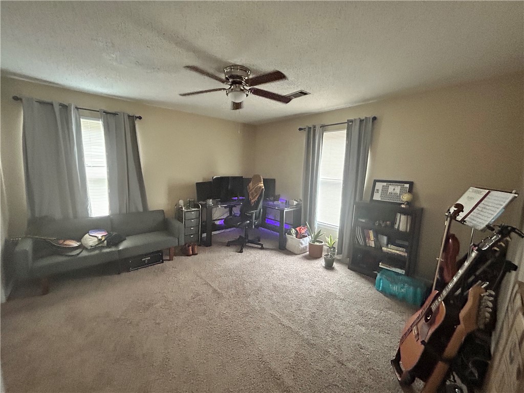 528 GENELDA Avenue 40