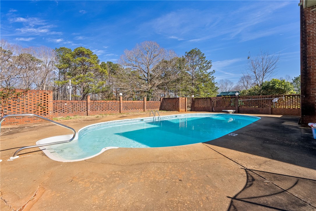 681 LEE ROAD 158