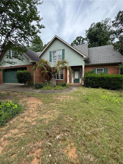 Photo of 2305 RIVERWOOD Drive, Auburn, AL 36830 (MLS # 180808)